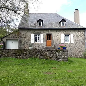 Du Bosquet Pays De Salers Cantal Sainte-Eulalie (Auvergne)