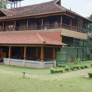 kuttichira-heritage-home.kerala-hotels.net/